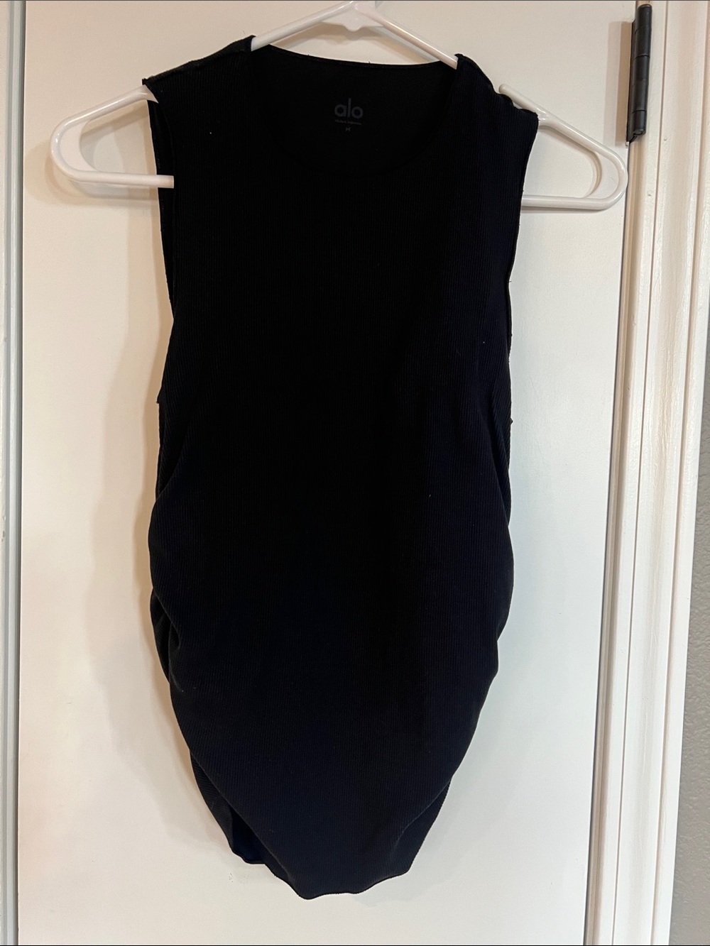 ALO Yoga En Pointe Black Ribbed Sleeveless Tank